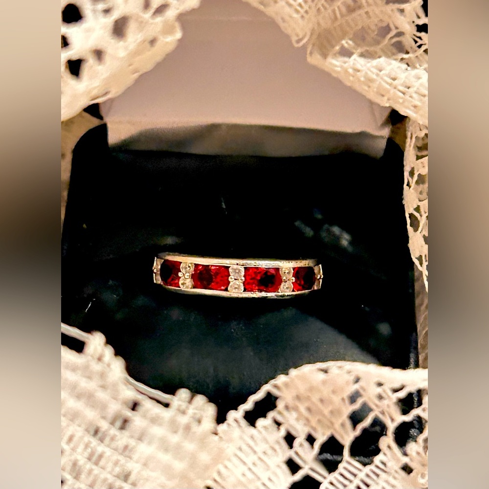 Sterling Silver Rose Garnet & White Zircon Ring (8)